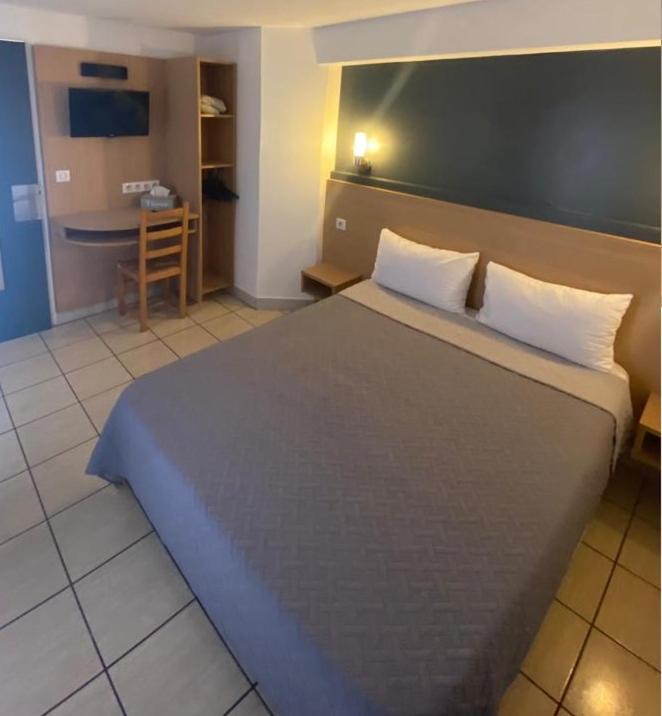 Confort Hotel Montgeron Dış mekan fotoğraf