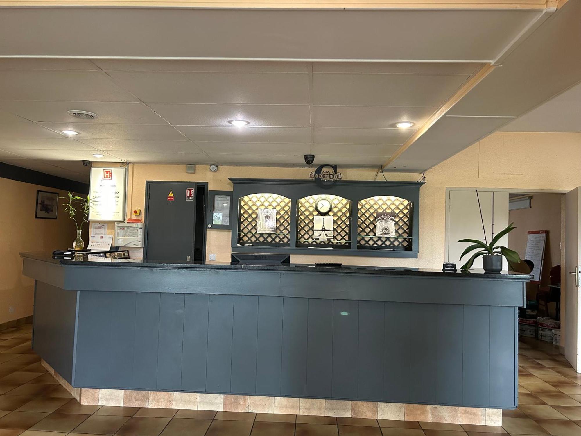 Confort Hotel Montgeron Dış mekan fotoğraf